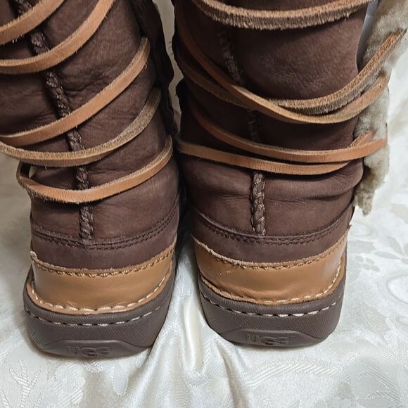 UGG Brown Sherpa Lined Leather Lace Up Boots - Picture 10 of 11